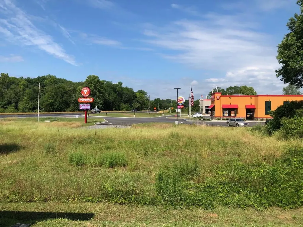 5394 Us 280 Harpersville AL 35078