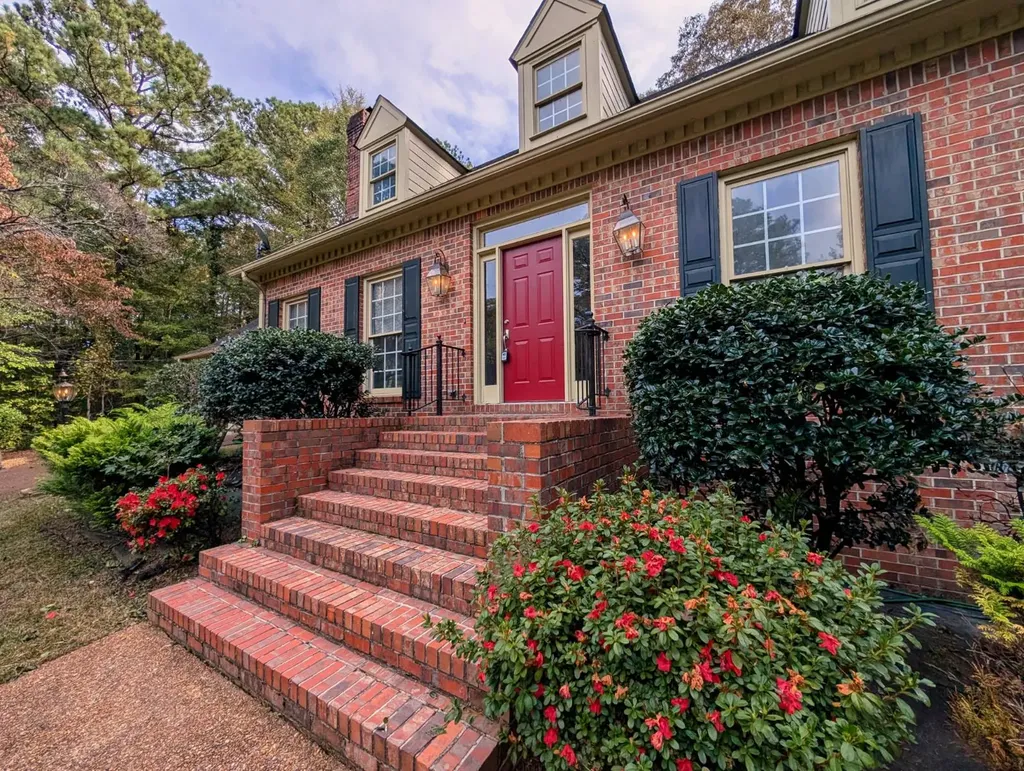 120 Ridgecrest Gadsden AL 35901