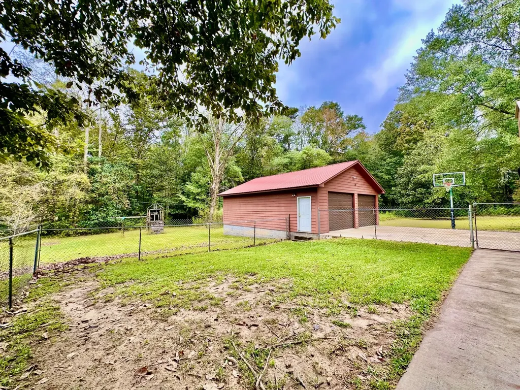 840 Windsorwood Drive Thomasville AL 36784