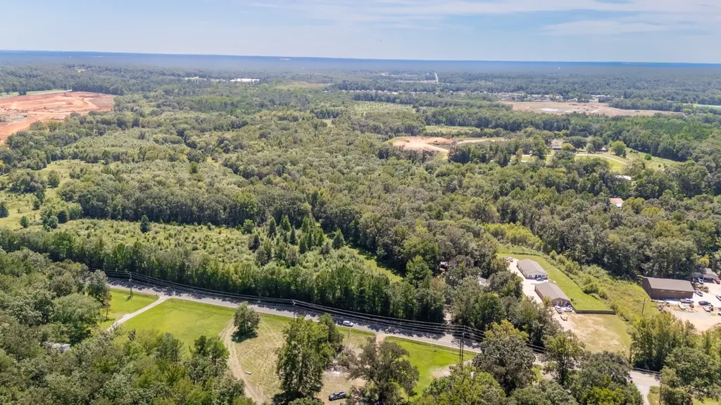 831 Smokey Road Alabaster AL 35007