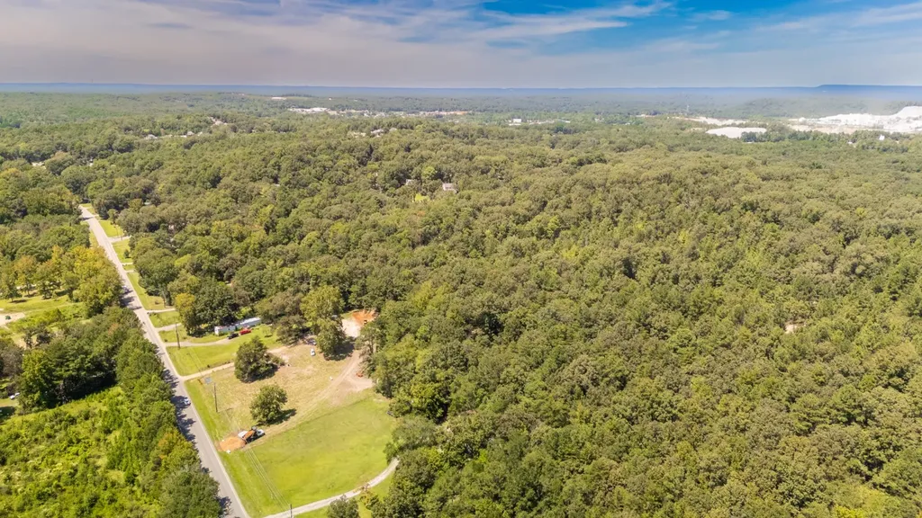 831 Smokey Road Alabaster AL 35007