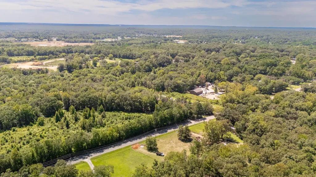 831 Smokey Road Alabaster AL 35007