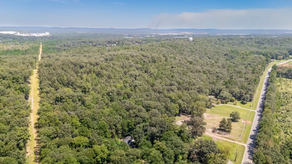 831 Smokey Road Alabaster AL 35007