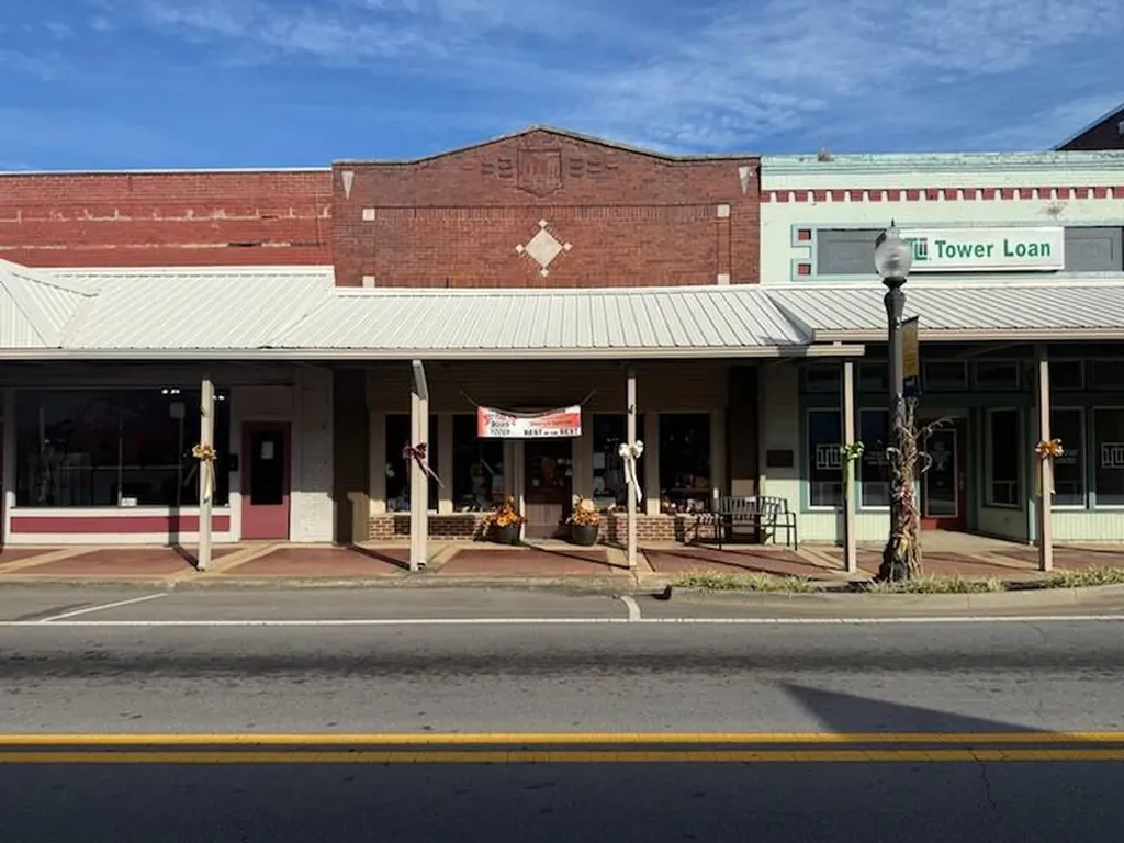 127 Main Street Hartselle AL 35640