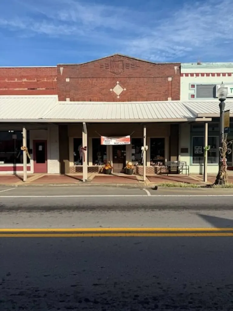 127 Main Street Hartselle AL 35640