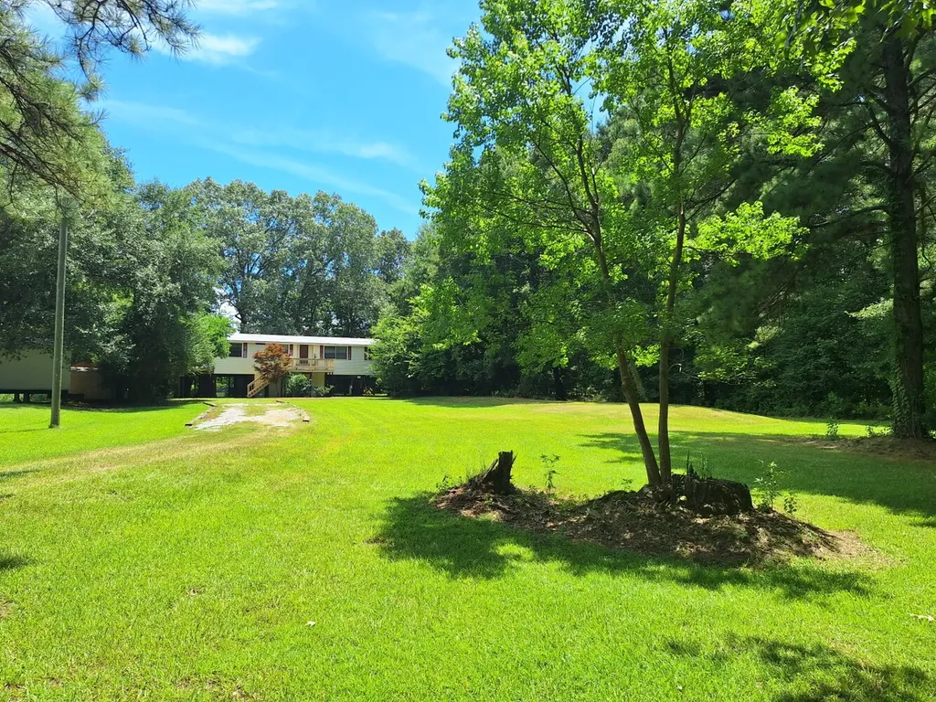 114 Deerfield Court Lowndesboro AL 36752