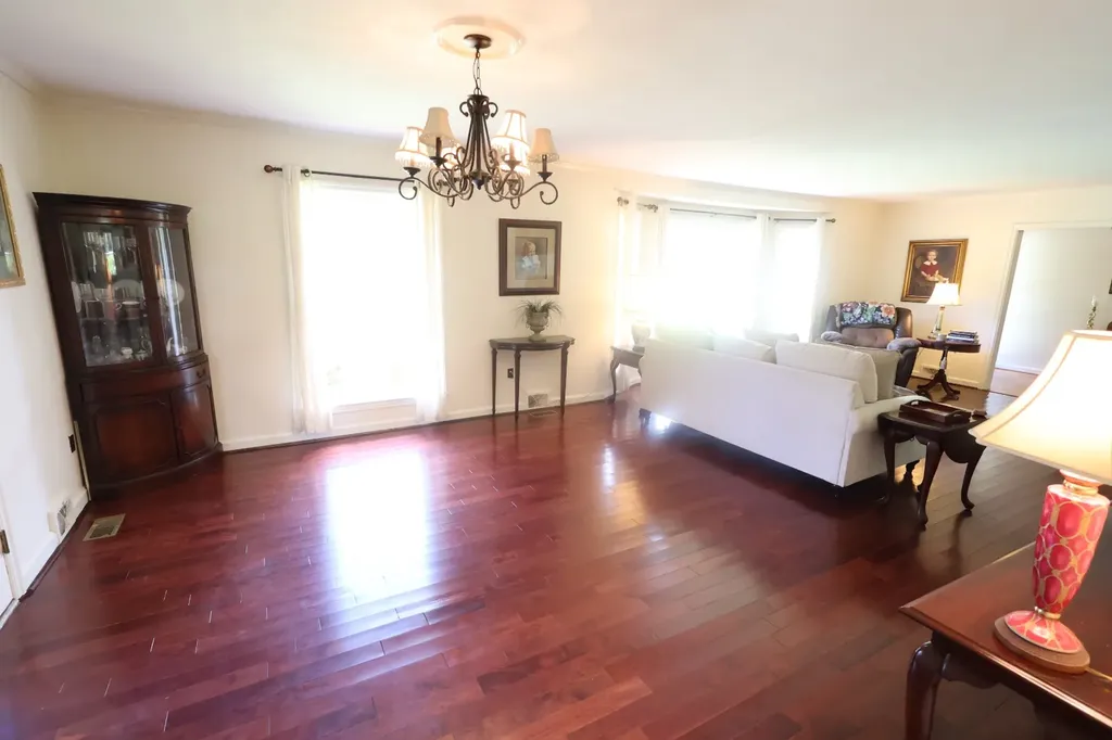 167 4th Avenue Grove Hill AL 36451