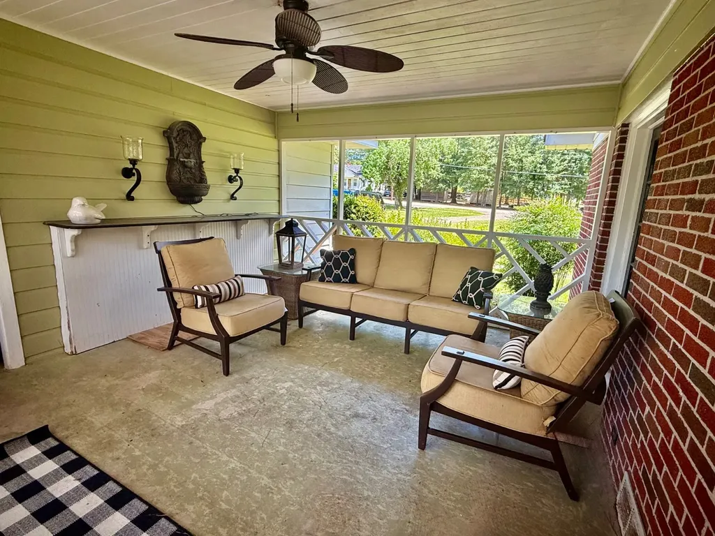 167 4th Avenue Grove Hill AL 36451