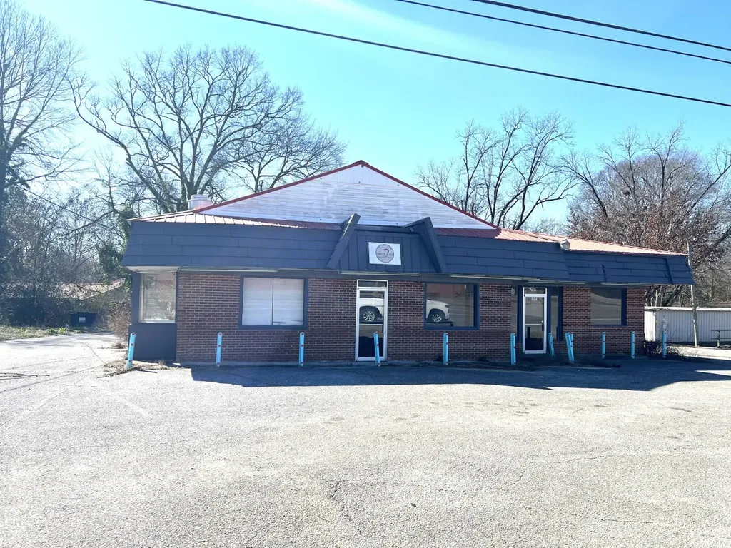 802 E Coats Avenue Linden AL 36748