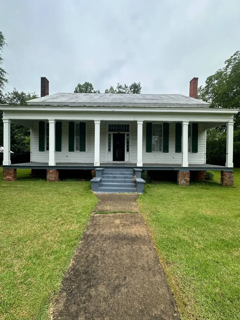 324 Centenary Street Valley Grande AL 36701