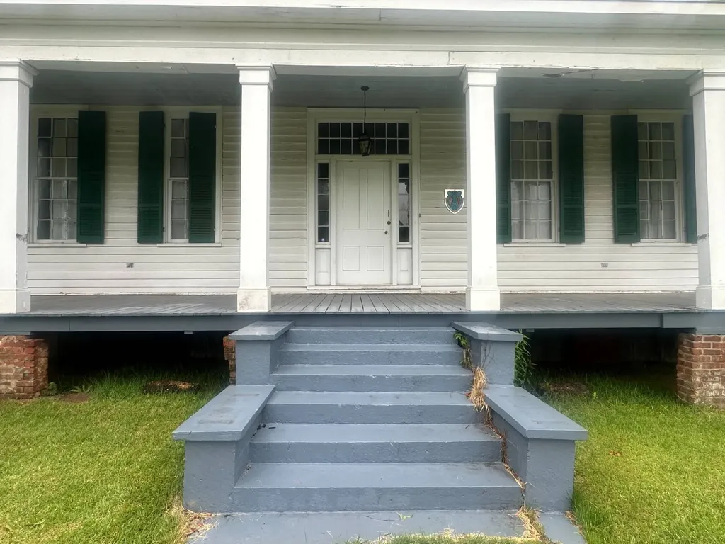 324 Centenary Street Valley Grande AL 36701