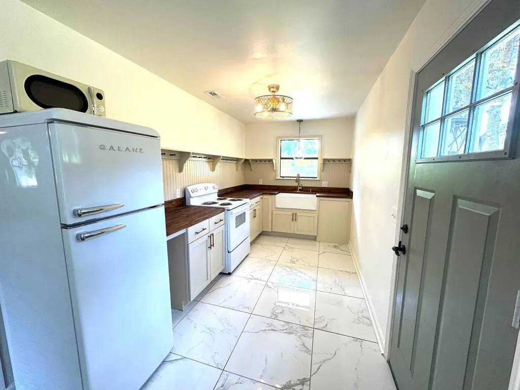 12014 Conecuh Cove Road Andalusia AL 36421