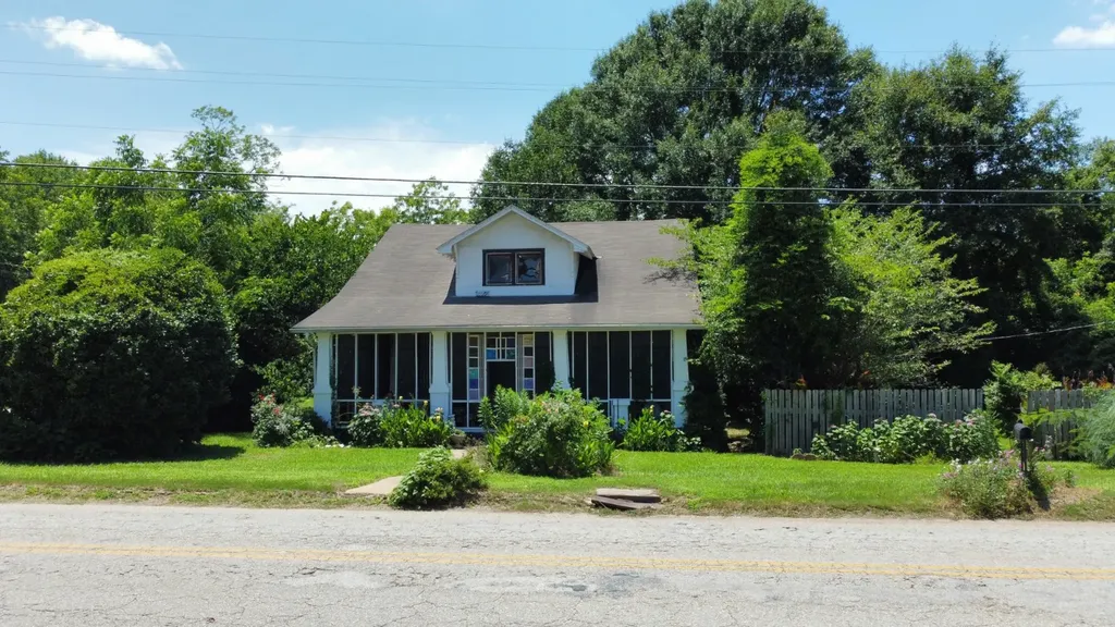 156 Lee Road 175 Salem AL 36874