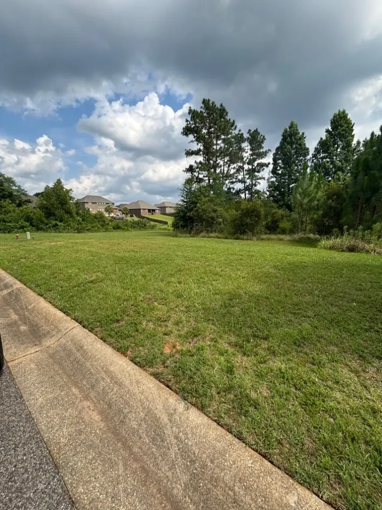 0 Legacy Lane Mobile AL 36608