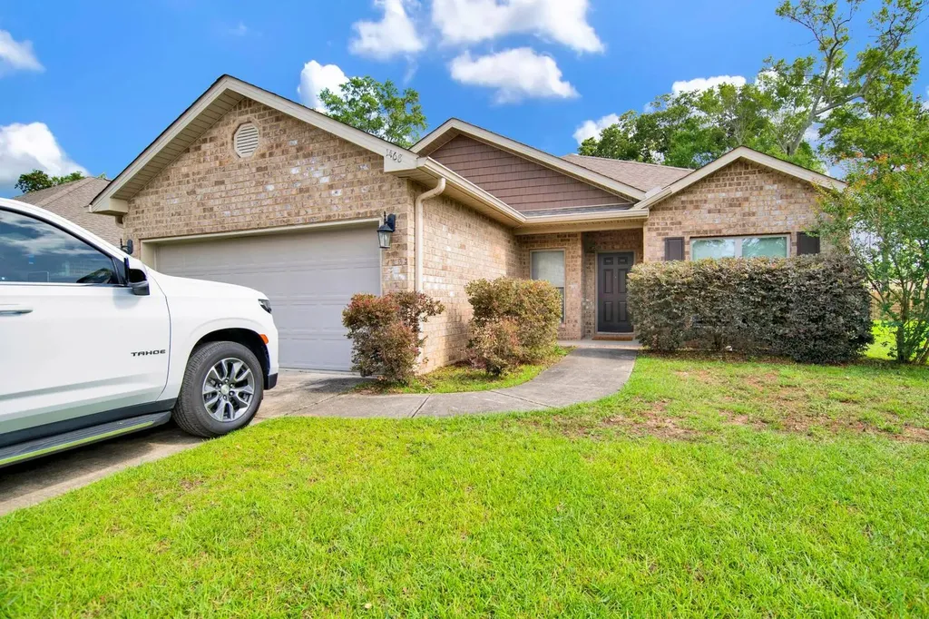 1468 Surrey Loop Foley AL 36535