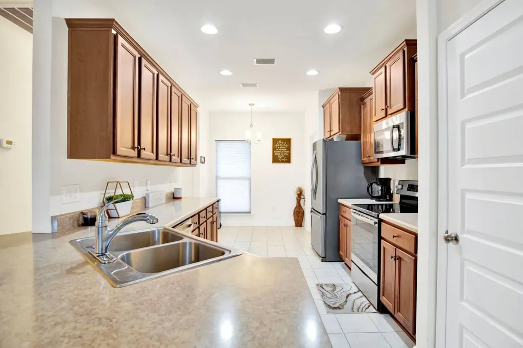 1468 Surrey Loop Foley AL 36535