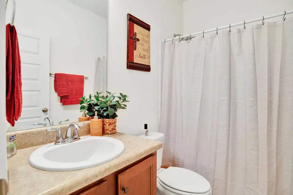 1468 Surrey Loop Foley AL 36535