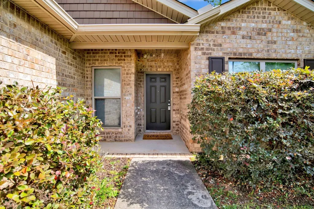 1468 Surrey Loop Foley AL 36535