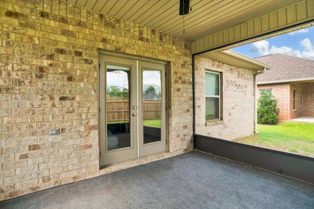 1468 Surrey Loop Foley AL 36535