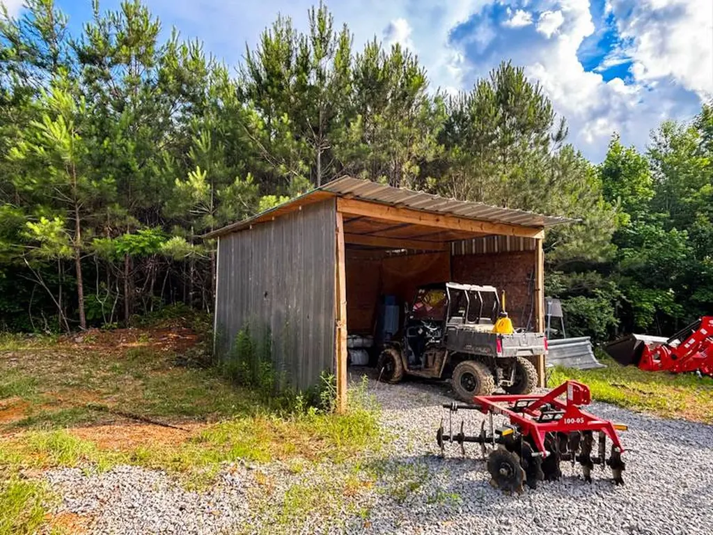 1 Hyde Road Phil Campbell AL 35581