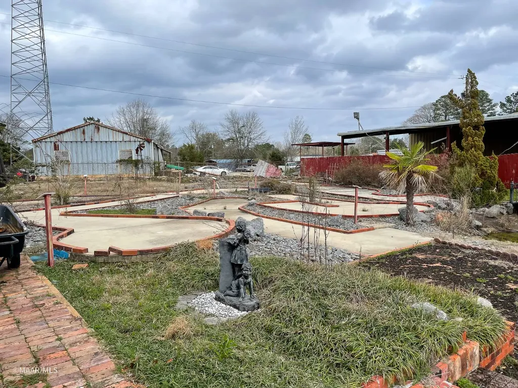 158 N. Jackson Street Grove Hill AL 36451