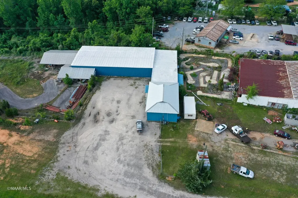 158 N. Jackson Street Grove Hill AL 36451