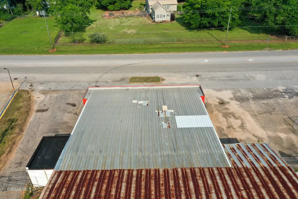 160 N. Jackson Street Grove Hill AL 36451