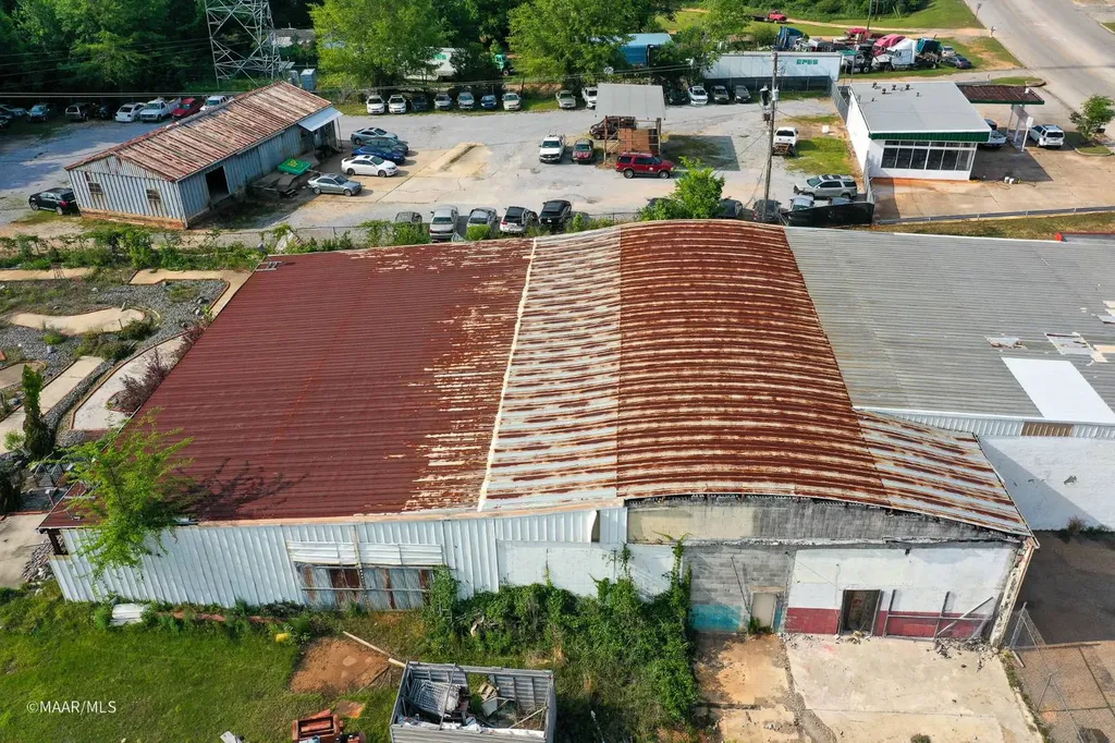 160 N. Jackson Street Grove Hill AL 36451