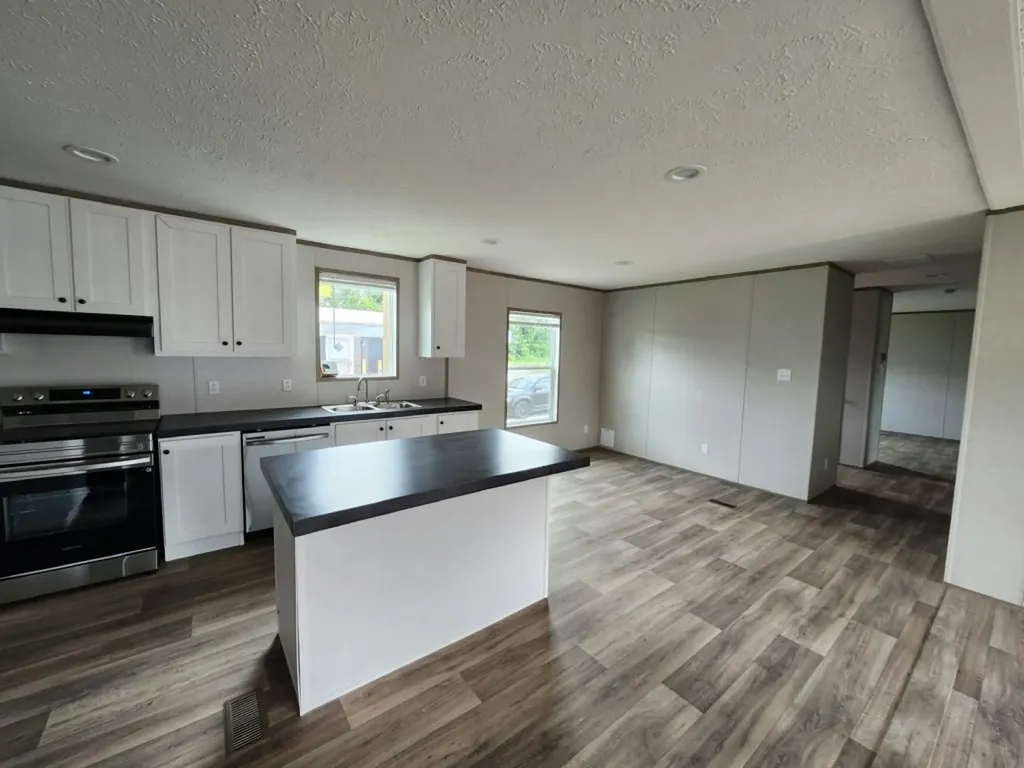 10420 Us Highway 31 Tanner AL 35671