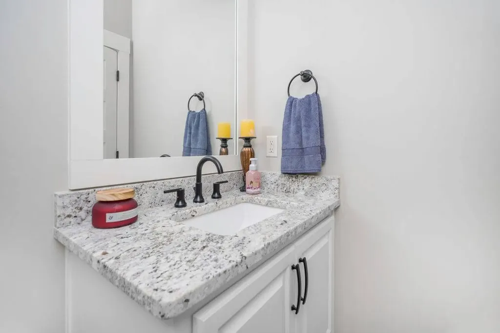 6103 County Road 37 South Hope Hull AL 36043