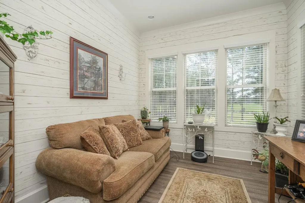 6103 County Road 37 South Hope Hull AL 36043