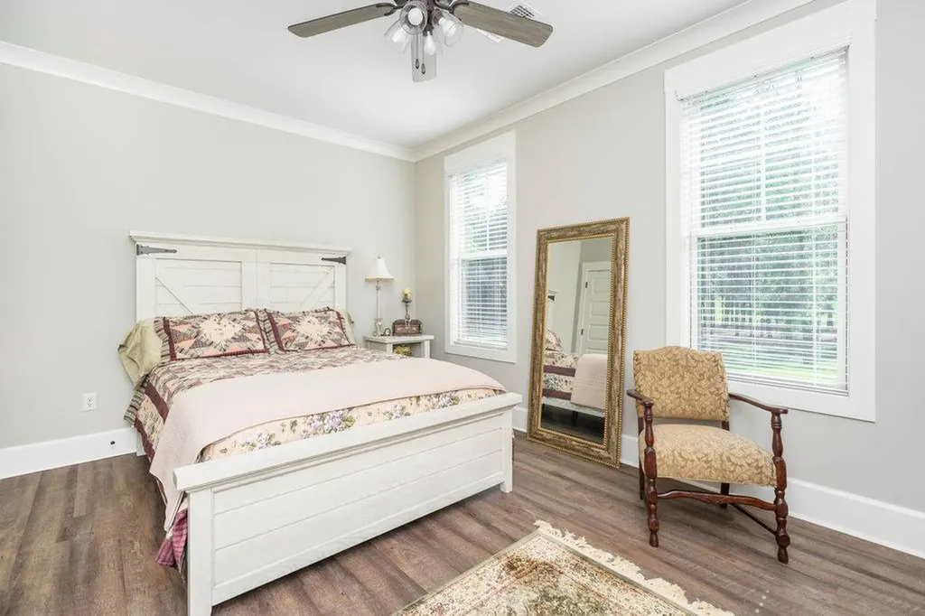 6103 County Road 37 South Hope Hull AL 36043