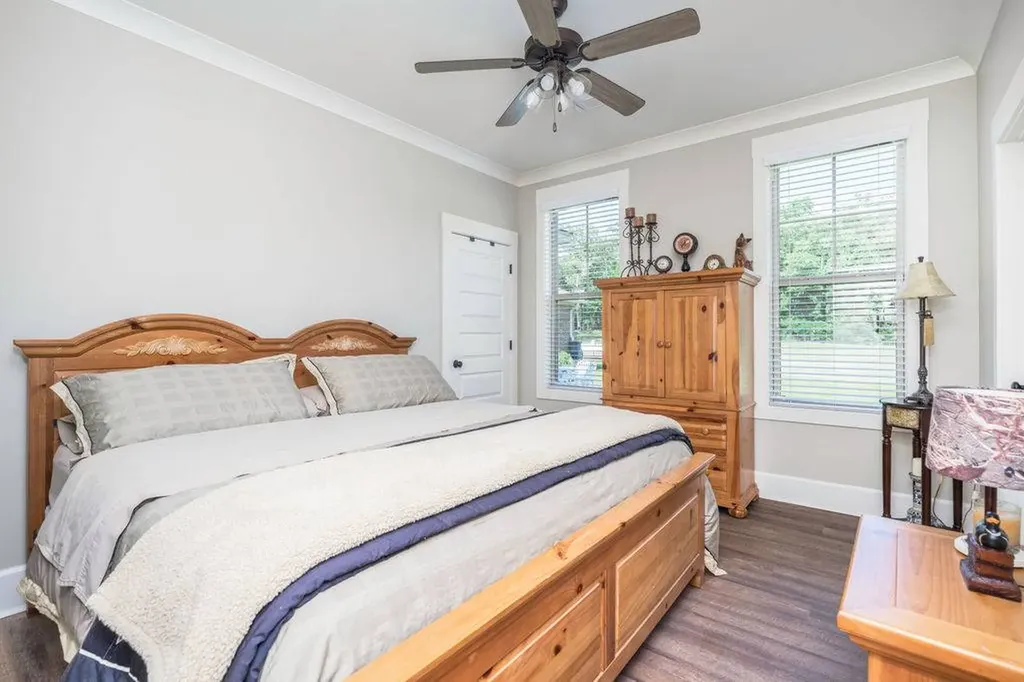 6103 County Road 37 South Hope Hull AL 36043