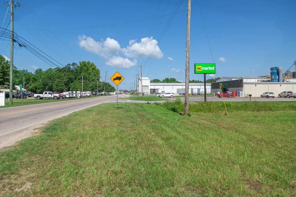 1.6+/- Acres W State Highway 52 Samson AL 36477