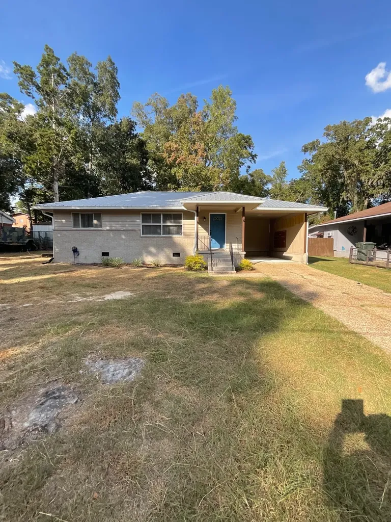 179 Dixie Drive Ozark AL 36360