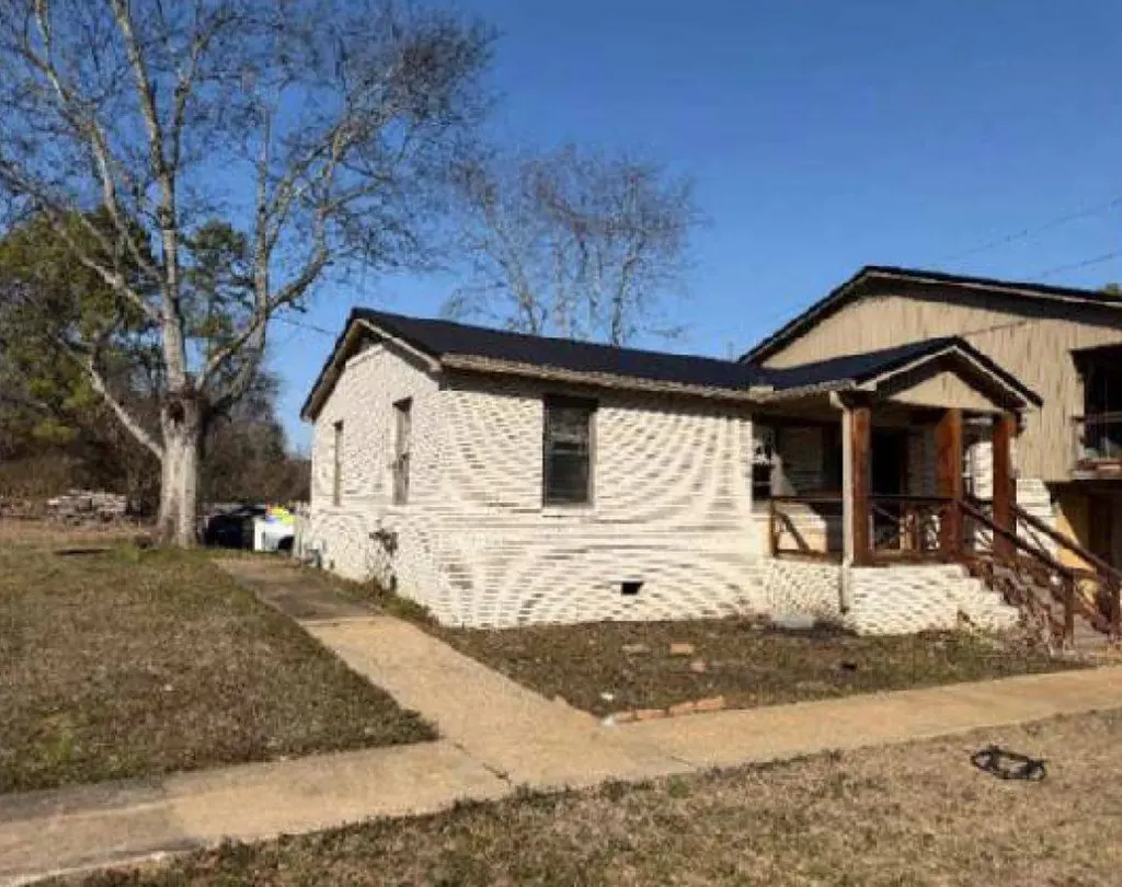 501 E 49th Street Anniston AL 36206