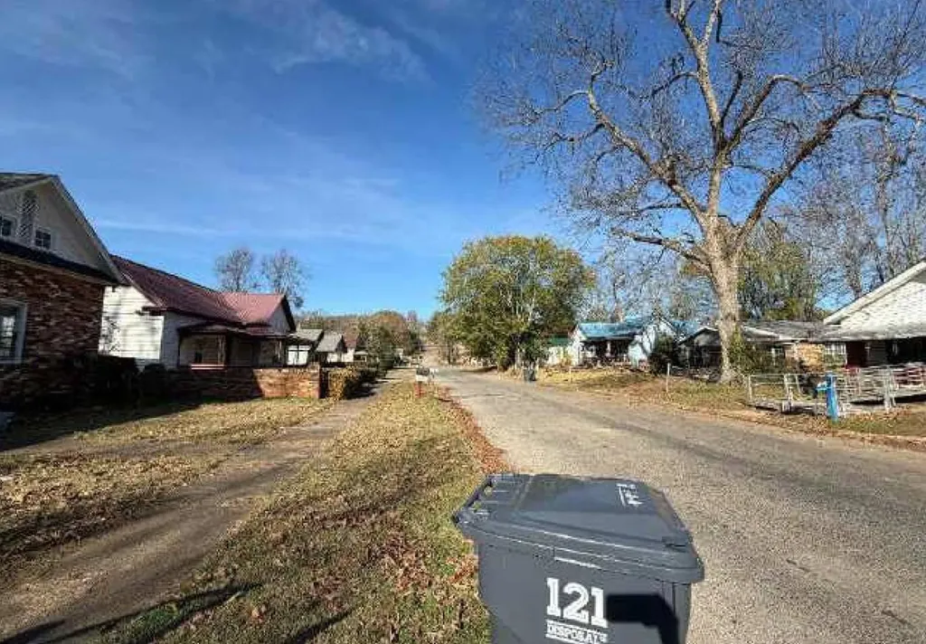 2210 Walnut Avenue Anniston AL 36201