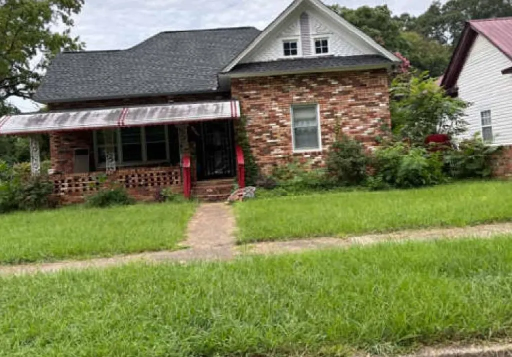 2210 Walnut Avenue Anniston AL 36201