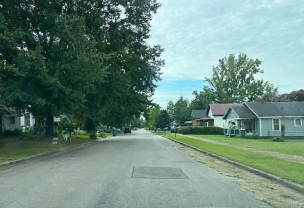 2210 Walnut Avenue Anniston AL 36201