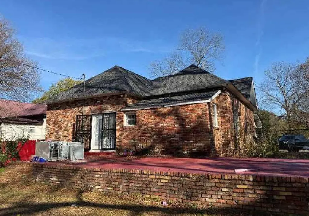 2210 Walnut Avenue Anniston AL 36201