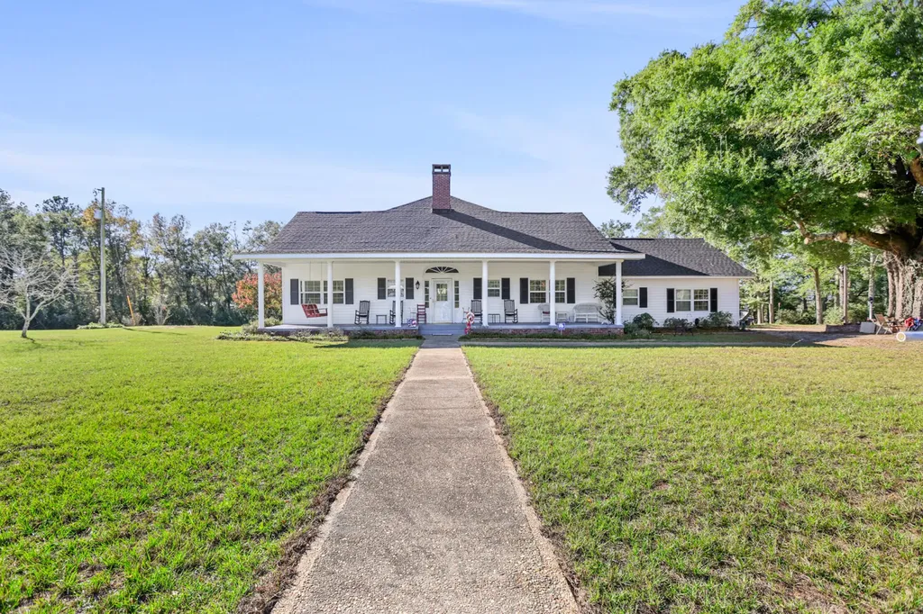 30 County Road 41 Clio AL 36017