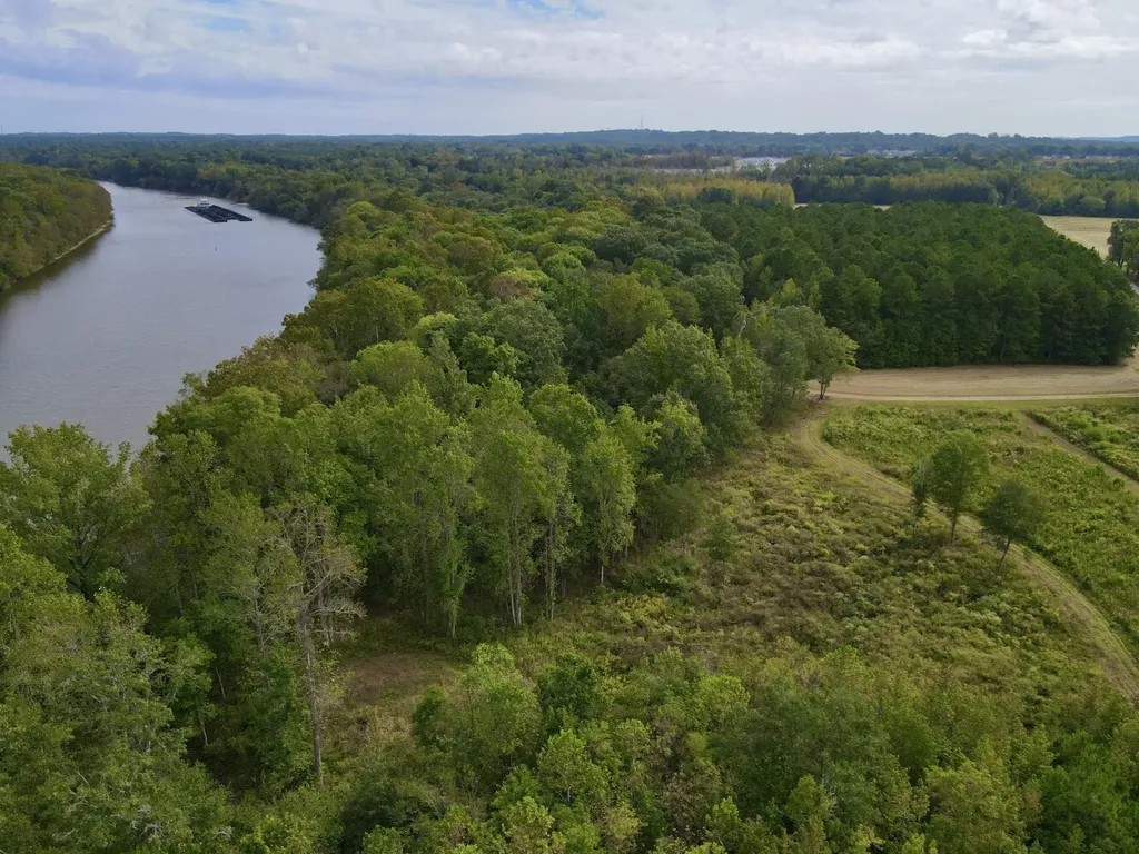 0 Upper Hull Road Moundville AL 35474