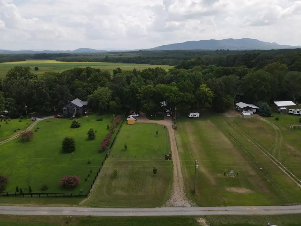 785 Cr 1042 Centre AL 35960