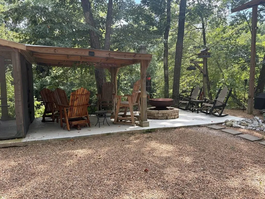 785 Cr 1042 Centre AL 35960