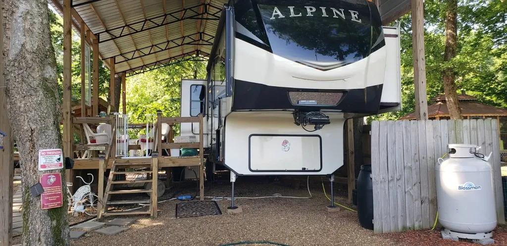 785 Cr 1042 Centre AL 35960