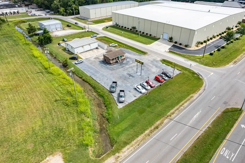 3420 Highway 31 S Decatur AL 35603