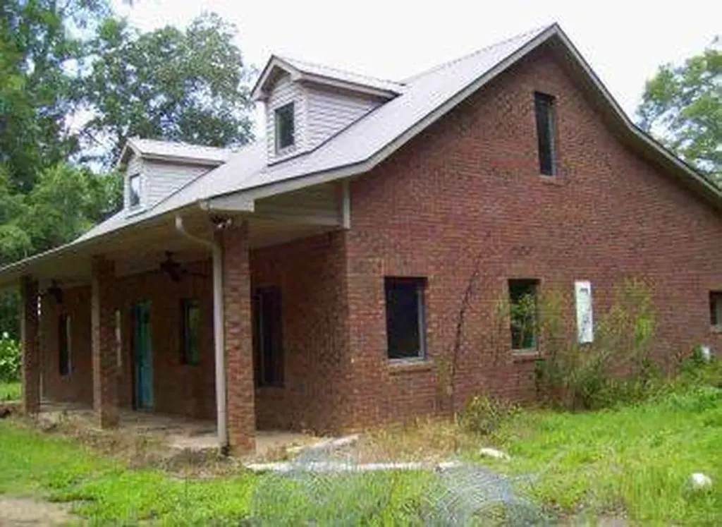 279 Posey Drive Nauvoo AL 35578