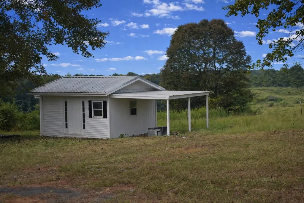 7010 Highway 50 Dadeville AL 36853