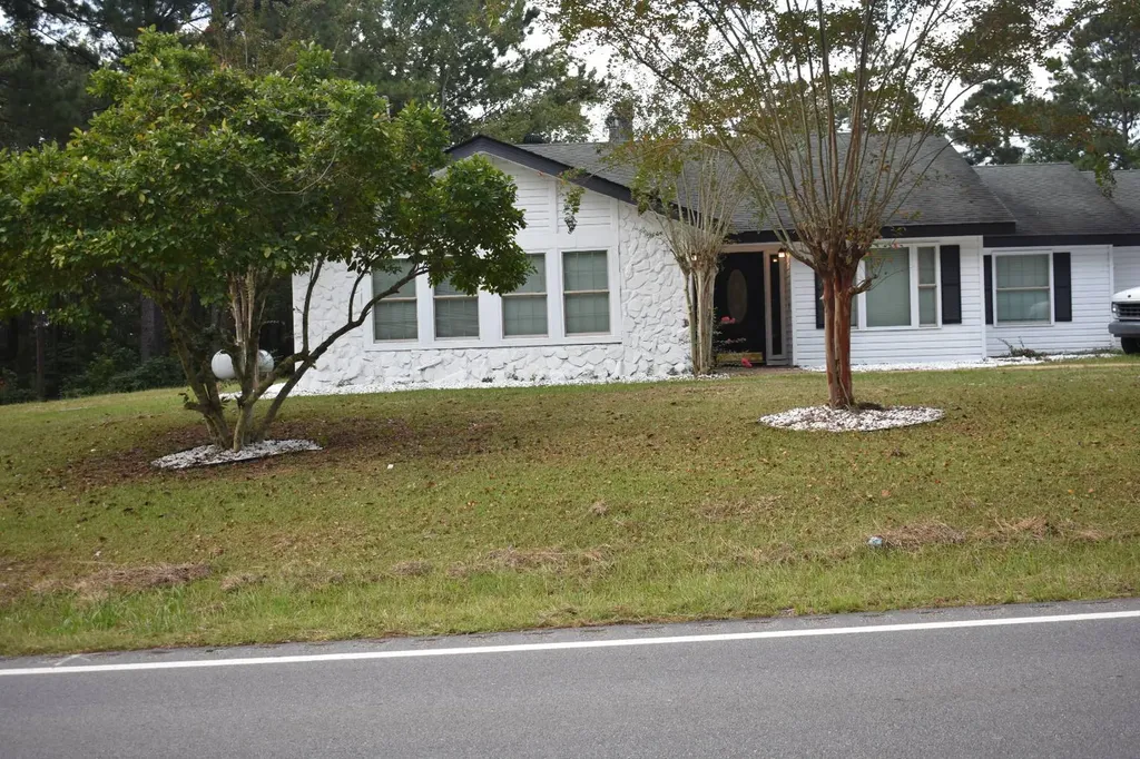 7010 Highway 50 Dadeville AL 36853