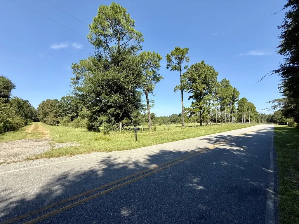 27505 Glass Road Robertsdale AL 36567